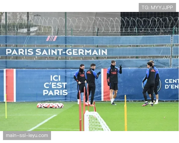 巴黎圣日耳曼基金会启动“足球与编程”校园公益项目 巴黎圣日耳曼基金会启动“足球与编程”校园公益项目